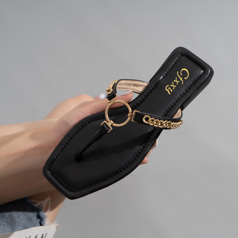 Veloura's Fashion Chain Round Buckle Flip Flops Womens Low Heels  Sandals